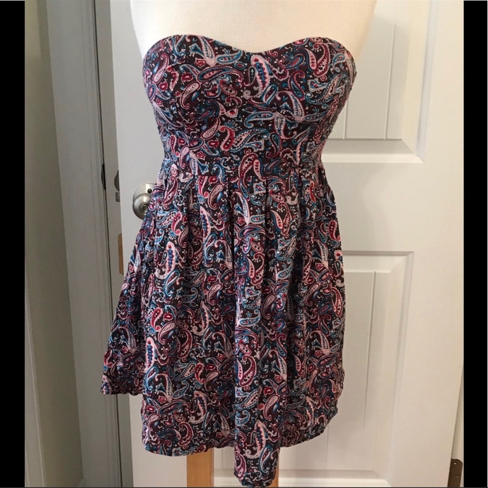 Flirty Paisley Strapless dress Rue21 small